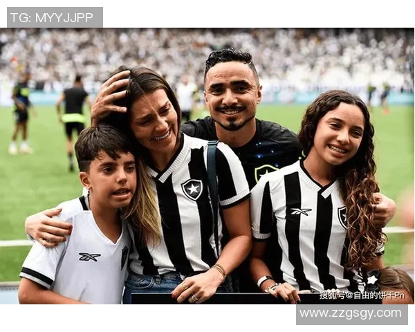 足球巨星退役时泪流满面感人瞬间回顾与球迷的深情告别