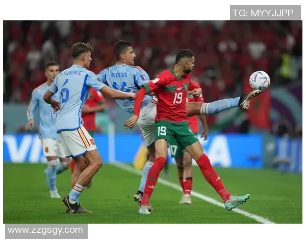 足球明星高清图片合集展现球场风采与激情瞬间的视觉盛宴